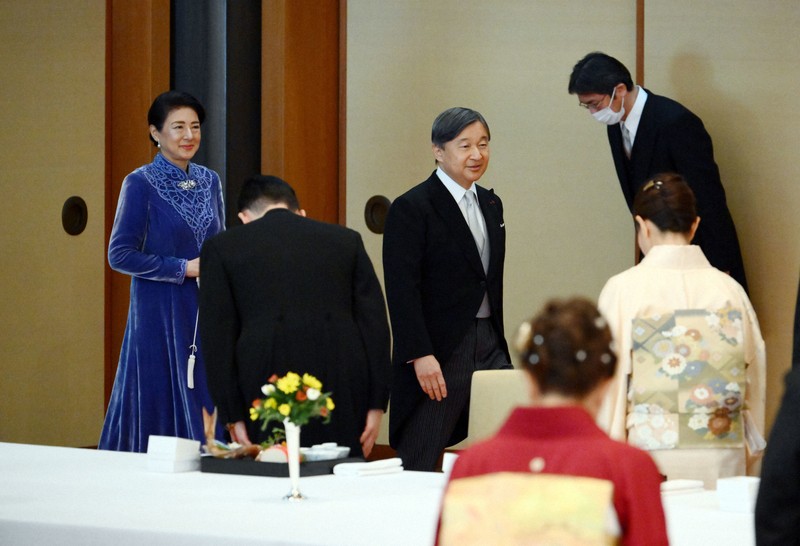 天皇誕生日 皇居で一般参賀など [写真特集1/23] | 毎日新聞