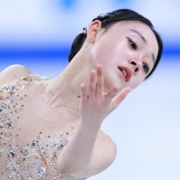 女子フリーで演技する韓国の金采衍＝ソウルで2025年2月23日、猪飼健史撮影