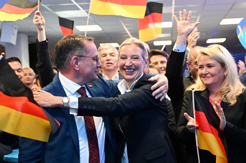 東西格差、難民の凶悪事件を背景に 独第2党躍進の「極右」AfD | 毎日新聞