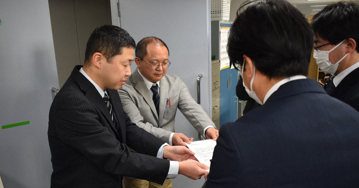 教員の勤務記録、1年半に45回改ざん 処分と調査求める 栃木 | 毎日新聞