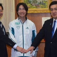 箱根駅伝MVP 青学大の野村昭夢選手が鹿児島知事を表敬訪問 [写真特集1