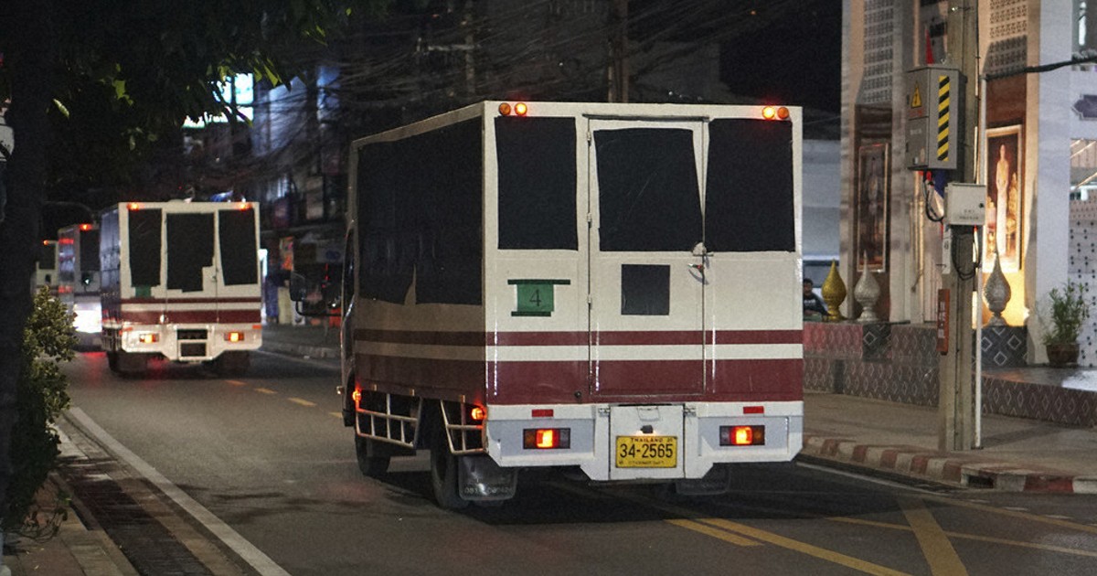 Yoshi　チベット　中国　タイ ダイスカット8M | 株式会社ヨシダコーポレーション | チーズの専門サイト