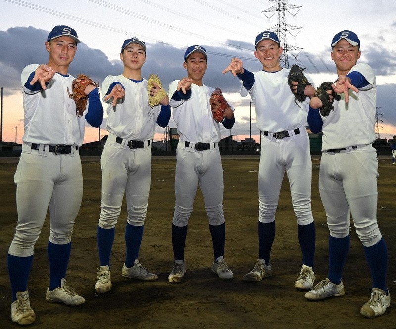 至学館高校野球部ユニフォーム
