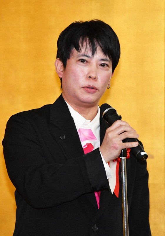 織田作之助賞贈呈式に町屋良平さんと風吉サツキさん [写真特集1