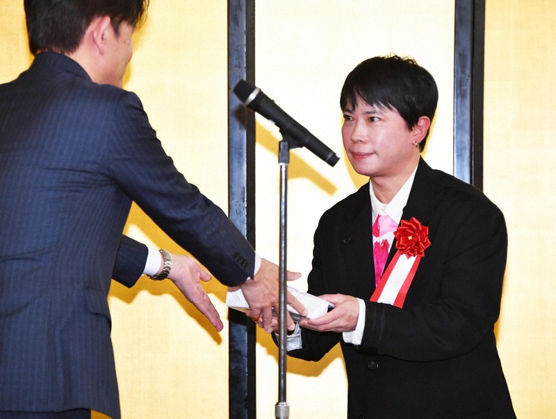 //さおりん// 織田広喜 「公園風景」二科理事長￼ フランス政府文化勲章 建勲神社 | 織田信長の功績を称える神社。明治天皇が創建