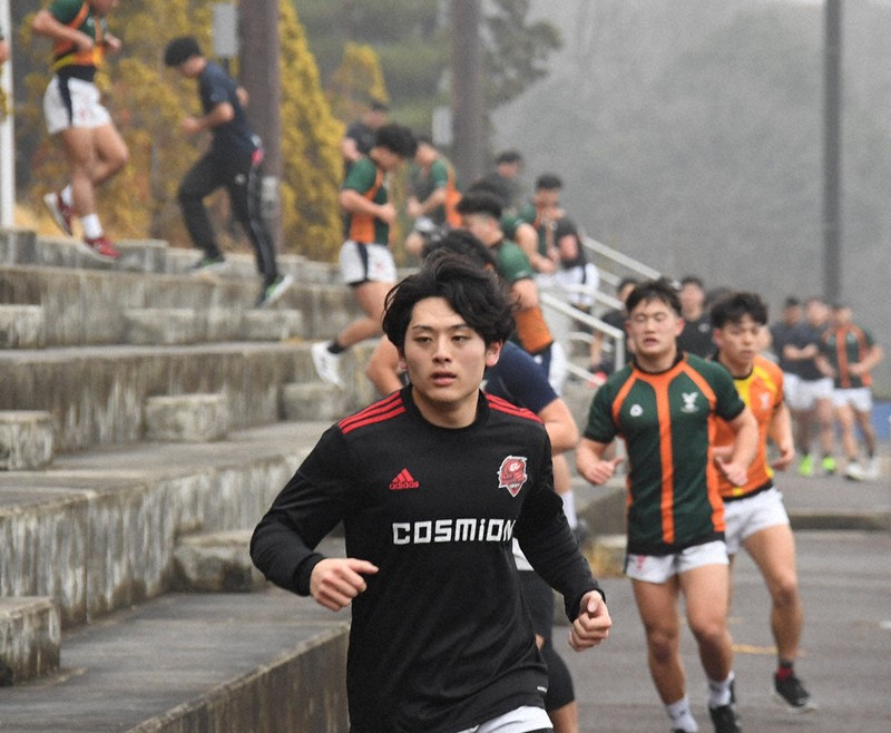 京産大ラグビー部、始動 「全国準決の壁」突破へ リーダー10人体制、一