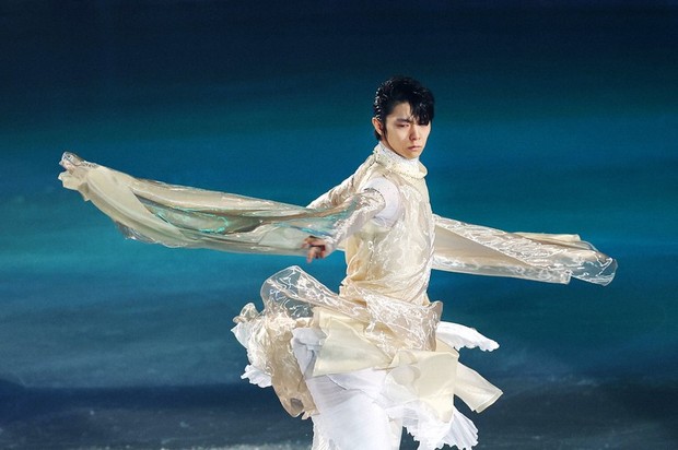 In Photos: Japan ice skater Yuzuru Hanyu performs with 'kyogen
