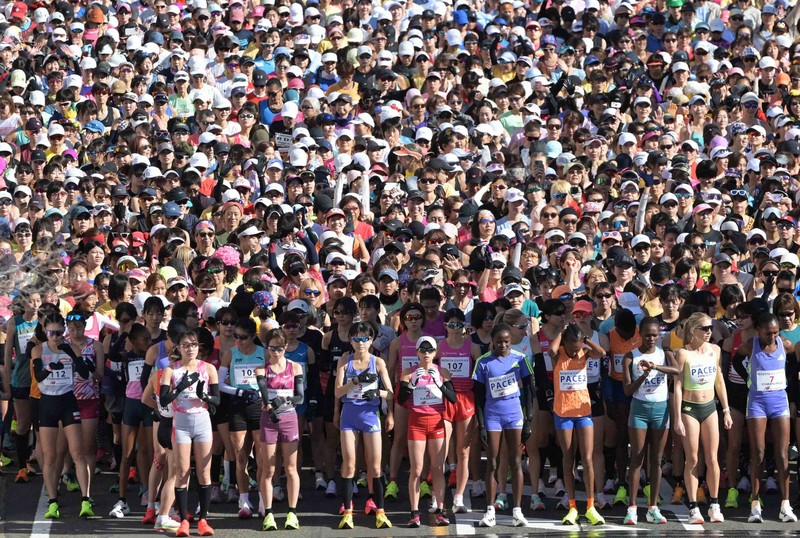 佐藤早也伽が日本勢最高の2位でフィニッシュ 名古屋ウィメンズマラソン