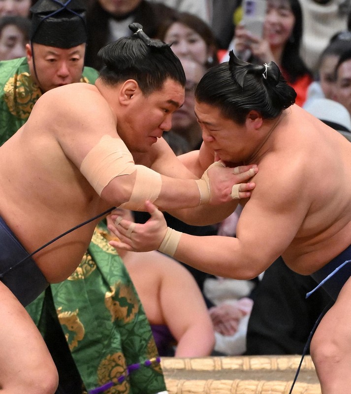 豊昇龍、横綱初白星で「ホッとした」 番付の違い見せつける 大相撲