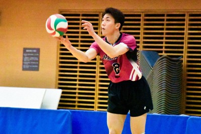 駿台学園はスタメン総入れ替え 男子優勝の行方【さくらバレー2025