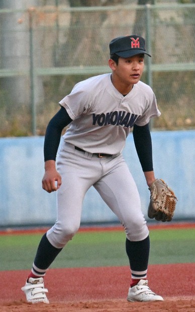 祝センバツ 激レア 横浜高校 野球部 練習着 Vジャン ピステ アップシャツ L 春キラリ・'25センバツ：選手紹介／10止 ／神奈川 | 毎日新聞