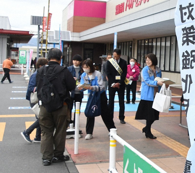 1人で悩まず相談を 自殺対策強化月間 伊賀市など啓発活動 ／三重
