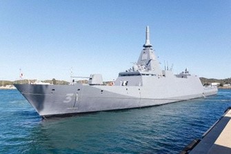 海自最新護衛艦「のしろ」オーストラリアに寄港 受注へ性能アピール