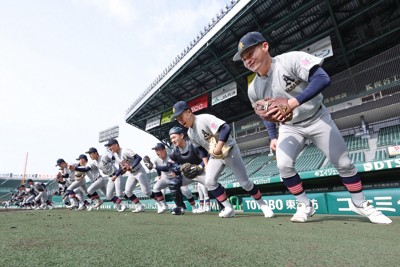 センバツ甲子園練習始まる 2日間で32校 トップは青森山田 | 毎日新聞