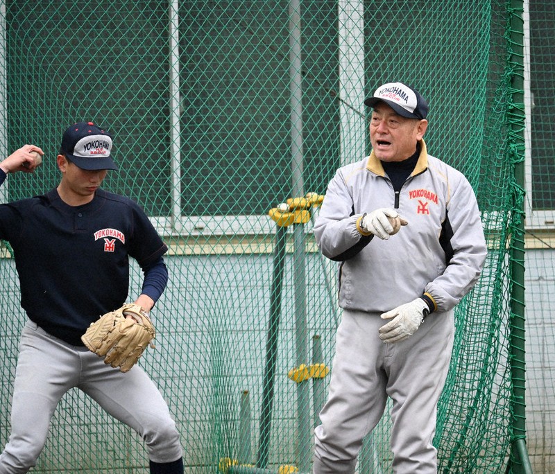 春キラリ・'25センバツ横浜：コーチ陣紹介／上 ／神奈川
