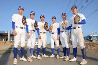 星をつかめ・'25センバツ至学館：部員紹介／8 外野手編 ／愛知