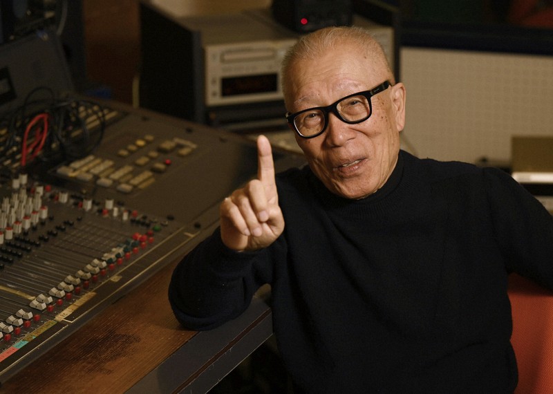 ラジオの原体験やDJとしての歩みを語った小林克也さん＝東京都渋谷区で2025年2月13日、藤井達也撮影