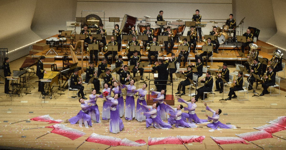 警視庁音楽隊が演奏、寸劇で魅了 台東・コンサート ／東京 | 毎日新聞