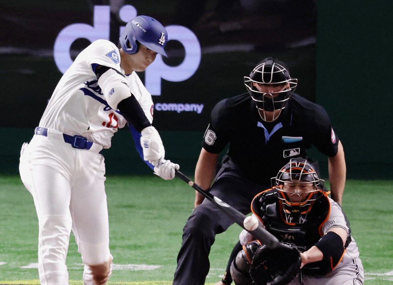 ６人部屋ディズニー卒業旅行に！メジャーリーグ開幕戦ドジャース大谷翔平東京ドーム野球観戦に！幕張のホテル６人一緒に泊まれます　3/18宿泊権利　値下げしました ドジャース大谷翔平2安打 カブスと開幕戦[結果]勝利投手は山本由伸