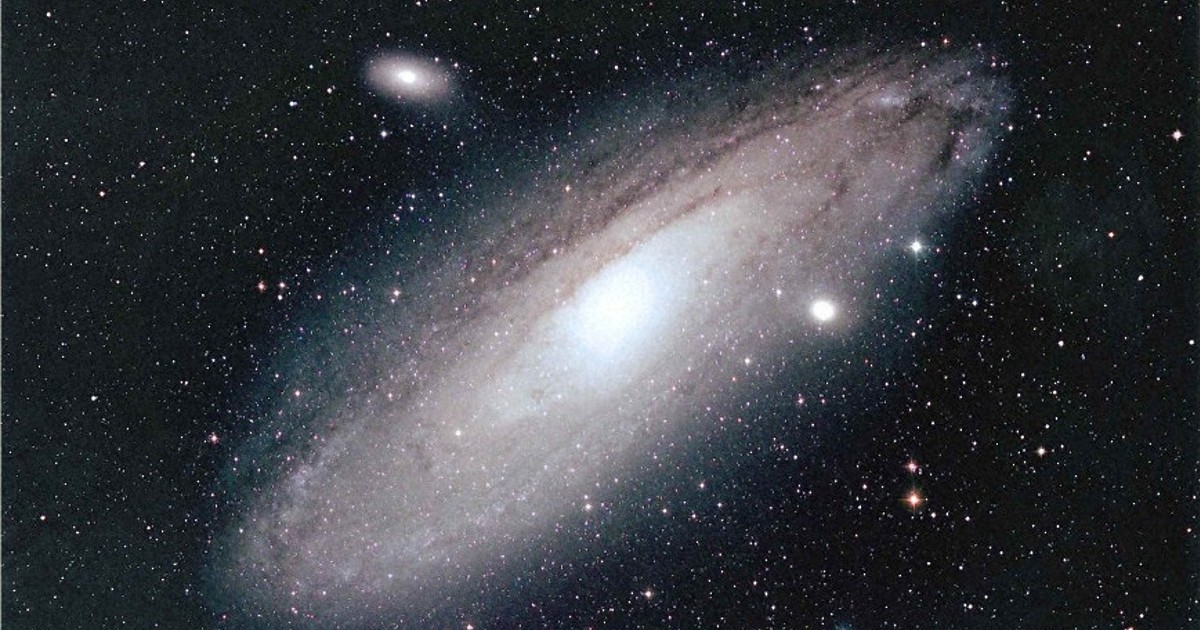 星空の感動、切り取り 新潟天文研究会が写真展 県内撮影 オーロラや