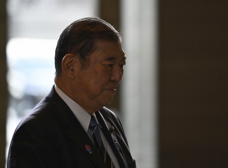 首相官邸に入る、石破茂首相＝東京都千代田区で2025年3月18日午前7時28分、藤井達也撮影