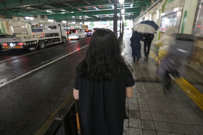 不登校の後にひきこもりを経験した戸田さん＝東京都中野区で2024年6月21日、渡部直樹撮影