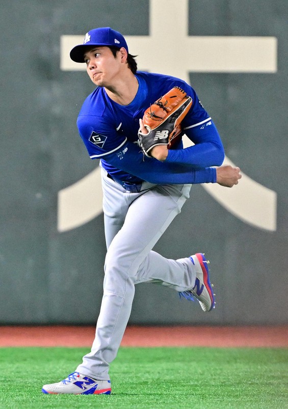 大リーグ開幕戦【カブス－ドジャース】 試合開始を待つ東京ドーム