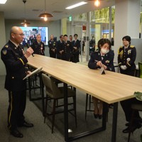 人材獲得競争が厳しさを増す中、若者が過ごしたくなるよう開放感を演出した自衛隊東京地方協力本部の新たな出張所＝東京都大田区蒲田5で2025年2月26日午後2時28分、松浦吉剛撮影