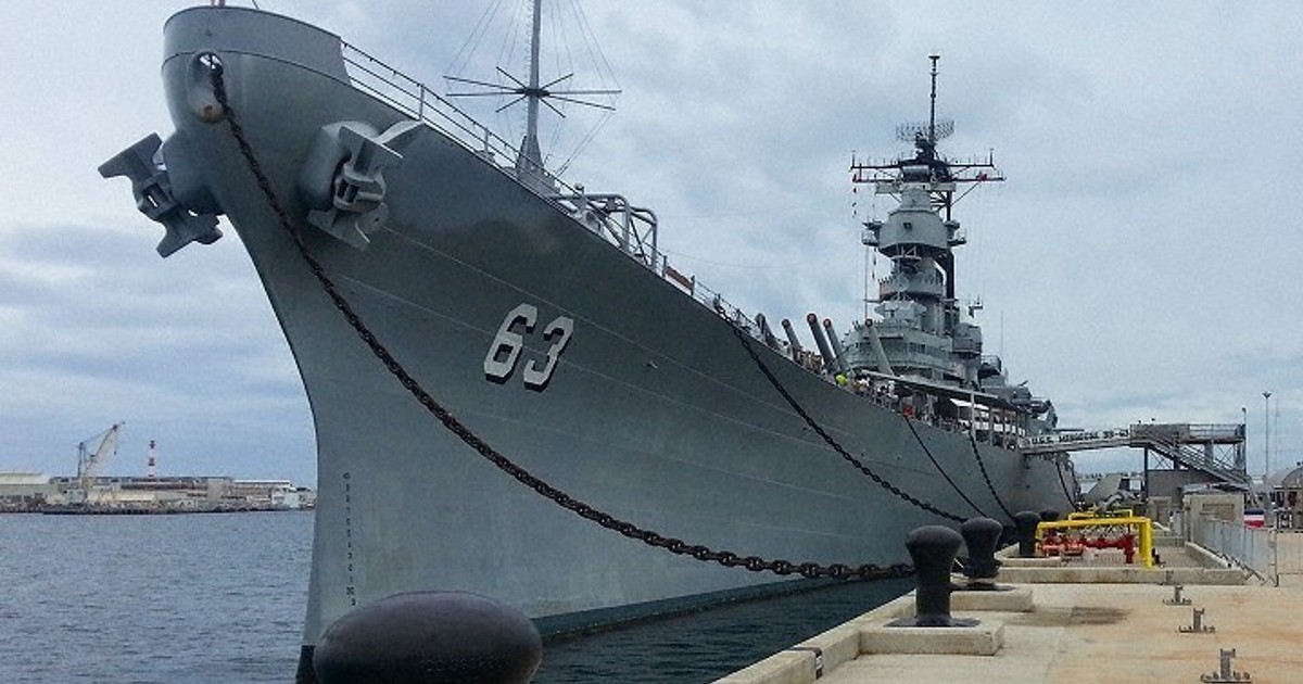 軍艦沖島進水記念香炉 軍艦沖島進水記念香炉 Yahoo!オークション -「進水記念品」の落札相場