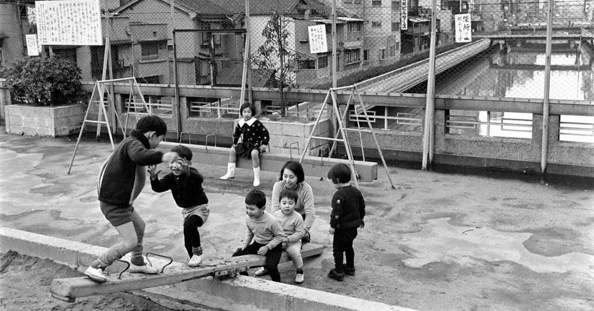 れとろ探訪：橋の上の遊び場 ／大阪 | 毎日新聞