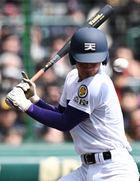 奈良 天理高校 愛知 中京大中京高校 優勝記念ボール 甲子園センバツ選抜高校野球 楽しんで15得点 中京大中京「狙うのは優勝だ」 選抜高校野球