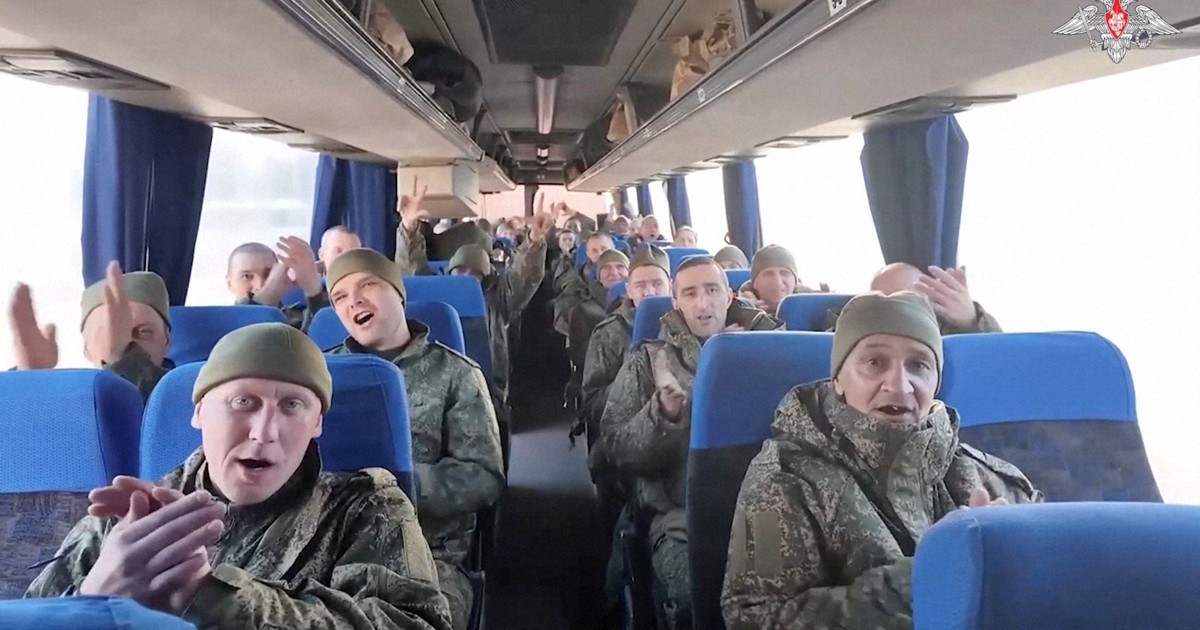 ロシア軍死者20万～25万人か 「戦後最大の人的損失」 英国防省 | 毎日新聞