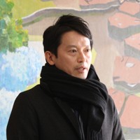 報道陣の質問に答える斎藤元彦・兵庫県知事＝神戸市中央区で2025年3月21日午前10時14分、栗田亨撮影