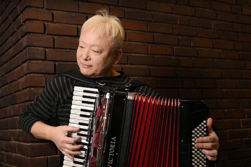 cobaの中に「ACCORDION MONSTER」 世界観変える 来月29日ツアー最終