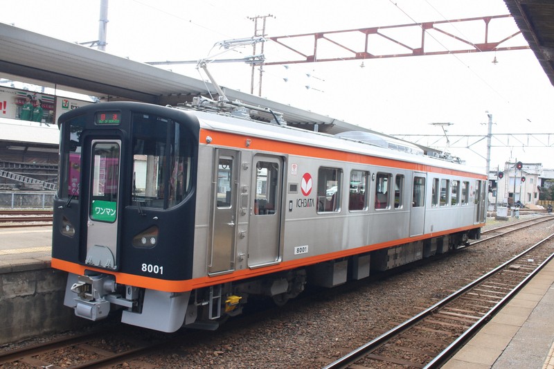 一畑電車8000系＝記事中の写真はすべて筆者撮影