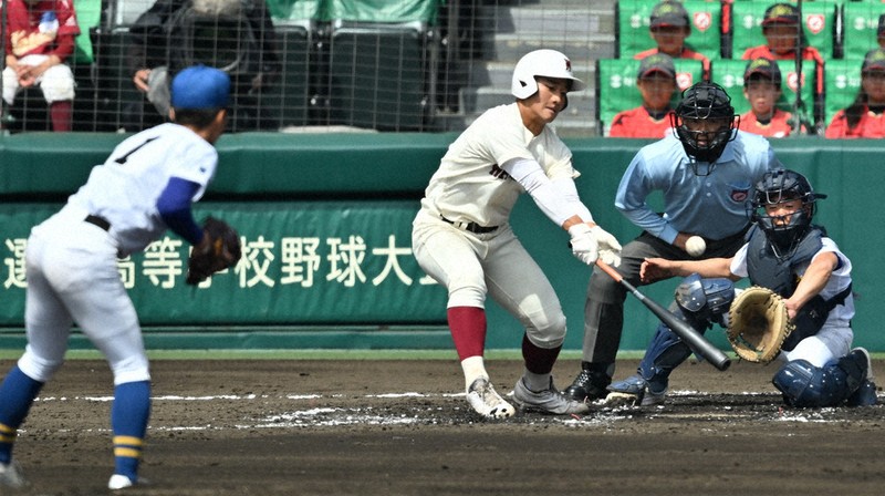 センバツ高校野球 早稲田実、8強逃す 再三の好守、スタンド沸く ／東京