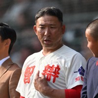 【広島商－智弁和歌山】智弁和歌山の中谷仁監督＝阪神甲子園球場で2025年3月26日、渡部直樹撮影