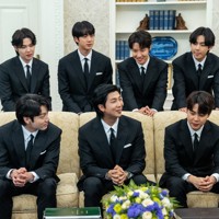 韓国の人気音楽グループ「BTS」のメンバー＝米国のワシントンで2022年5月31日、EYEPRESS・ロイター　　　