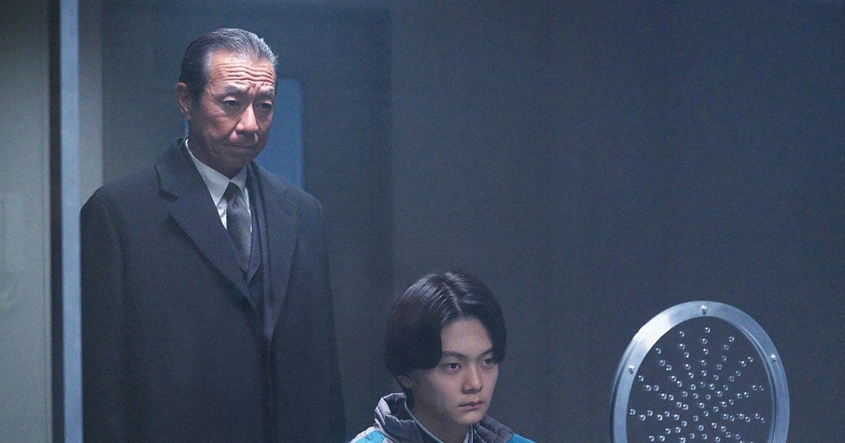よくばり映画鑑賞術：「室井慎次」文机の上にある「全集 黒澤明」と