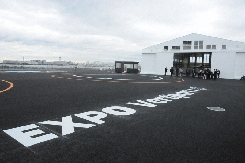 空飛ぶクルマ、万博開幕日の飛行は中止 「悪天候が予想」と説明 | 毎日新聞