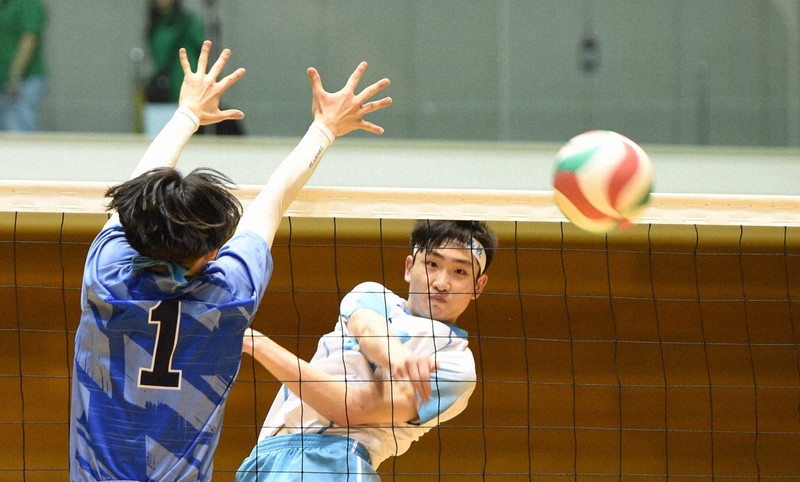 男子は清風が初優勝 決勝で浜松修学舎降す 第30回さくらバレー | 毎日新聞