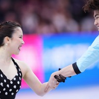アイスダンスRDで演技する吉田唄菜、森田真沙也組＝米ボストンで2025年3月28日、吉田航太撮影
