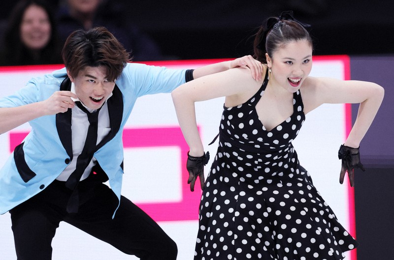 アイスダンスRDで演技する吉田唄菜、森田真沙也組＝米ボストンで2025年3月28日、吉田航太撮影