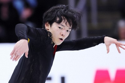 鍵山優真3位 日本男子11大会連続表彰台 佐藤6位 世界フィギュア | 毎日新聞