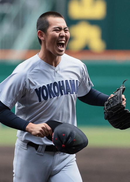 横浜の2番手・片山が1球の好リリーフ 異例継投実る センバツ決勝