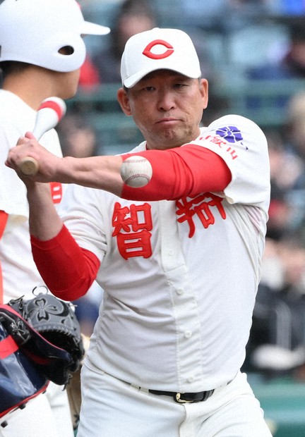 智弁和歌山監督、三塁手の失策は「100％、僕の責任」 センバツ | 毎日新聞