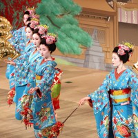 京都伝統工芸の近代 Amazon.co.jp: 中古本 京都伝統工芸の近代 : ホーム＆キッチン