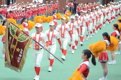 センバツ2025 準優勝旗掲げ 智弁和歌山、堂々凱旋 ／和歌山 | 毎日新聞