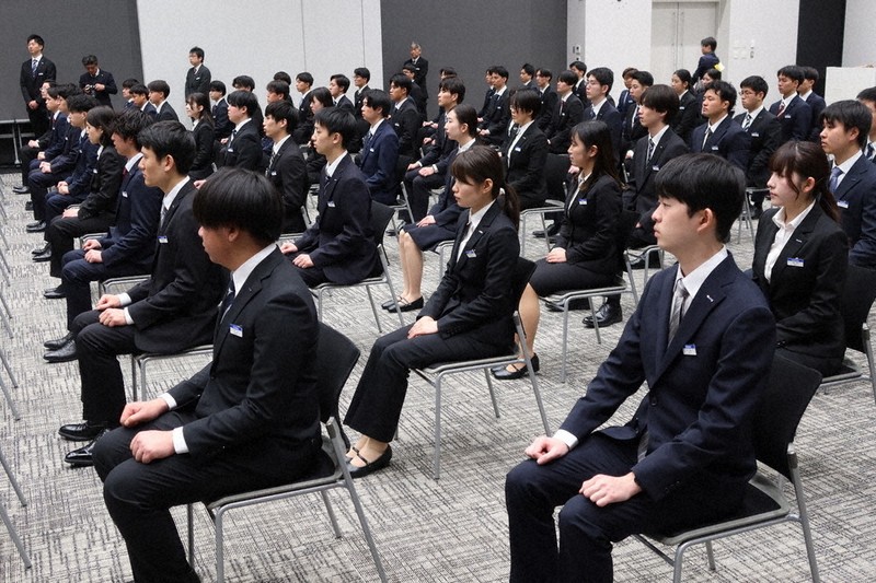 新年度スタート 新社会人、決意胸に一歩 官公庁・企業 辞令交付・入社