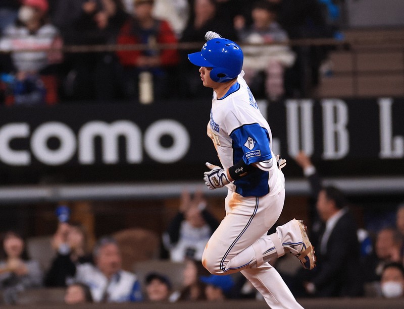 4月2日 日本ハムvsソフトバンク エスコンフィールド 2枚 通路側 maxresdefault.jpg